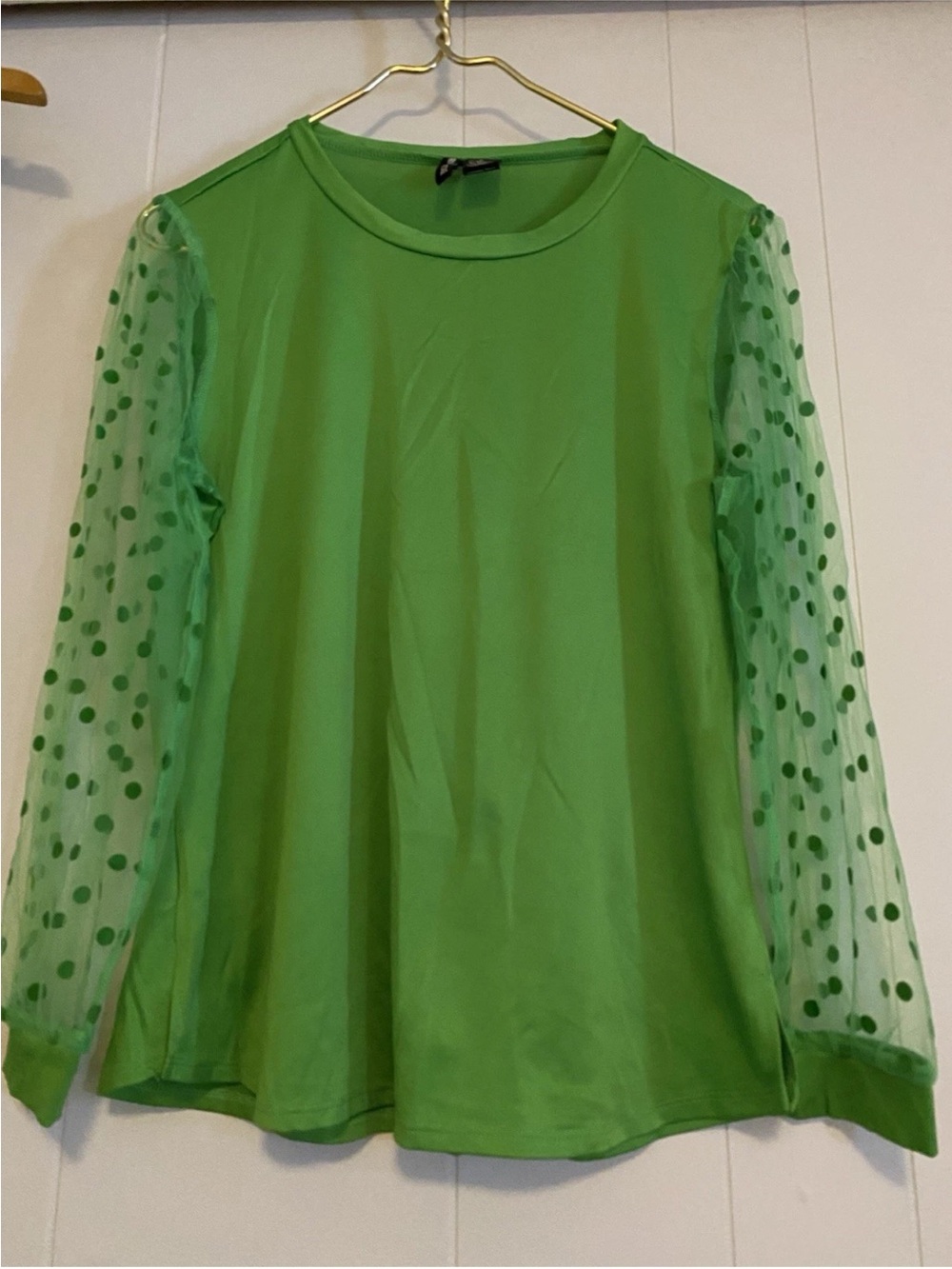 Green Polka Dot Mesh Sleeve Blouse